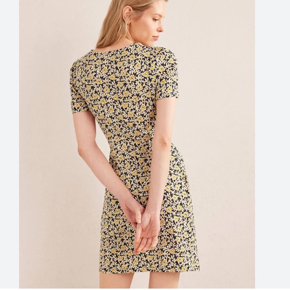 Boden Knot front short sleeve dress with floral print Size 6L / 6 Long - Picture 4 of 4